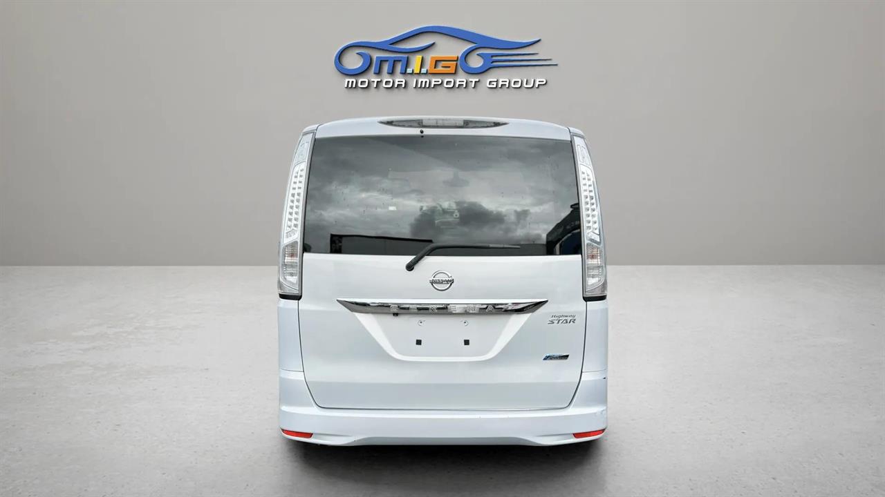 2013 Nissan Serena