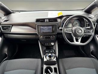 2019 Nissan Leaf - Thumbnail