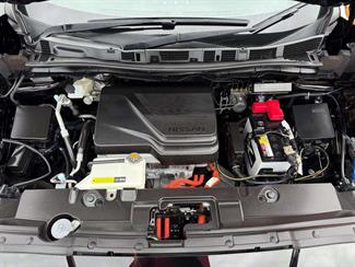 2019 Nissan Leaf - Thumbnail