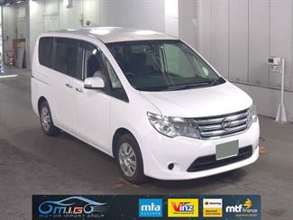 2014 Nissan Serena - Thumbnail