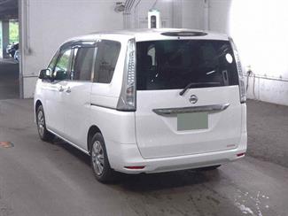2014 Nissan Serena - Thumbnail
