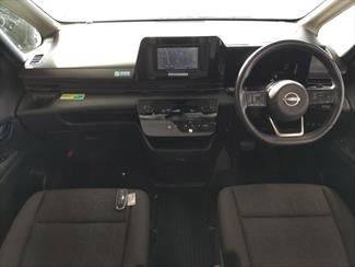 2023 Nissan Serena - Thumbnail