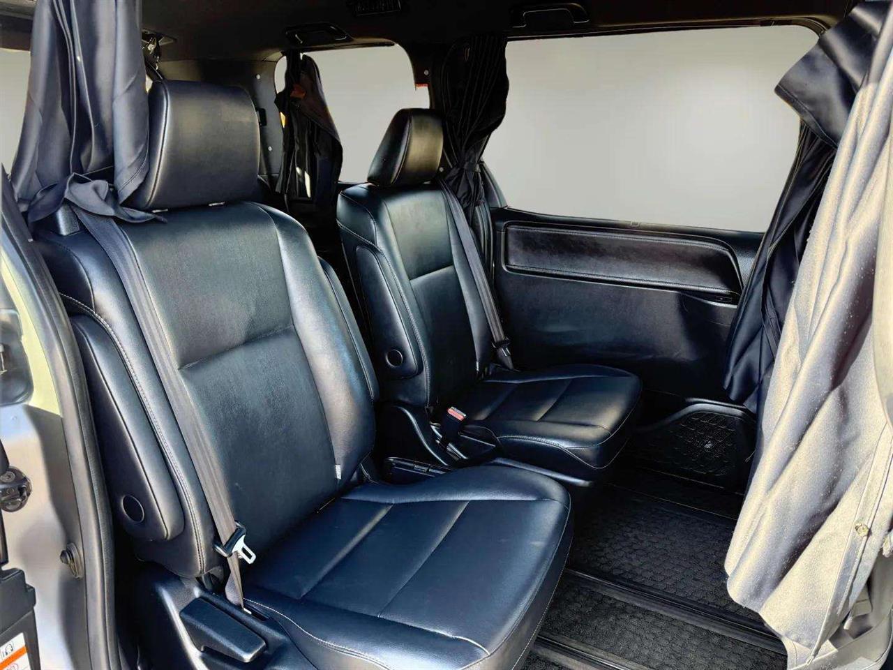 2017 Toyota ESQUIRE