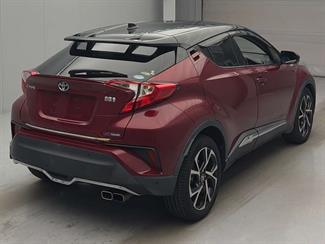 2017 Toyota C-HR - Thumbnail