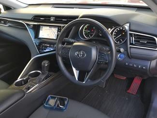 2017 Toyota Camry - Thumbnail