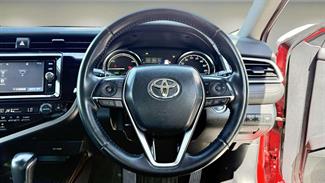 2017 Toyota Camry - Thumbnail