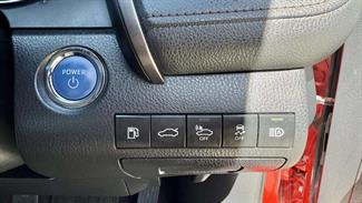 2017 Toyota Camry - Thumbnail