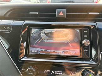 2017 Toyota Camry - Thumbnail