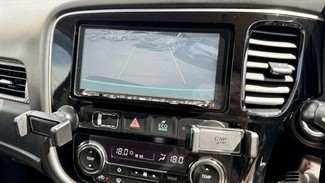 2016 Mitsubishi Outlander - Thumbnail