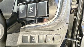 2016 Mitsubishi Outlander - Thumbnail