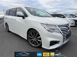 2016 Nissan Elgrand - Thumbnail