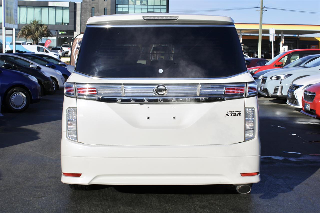 2016 Nissan Elgrand
