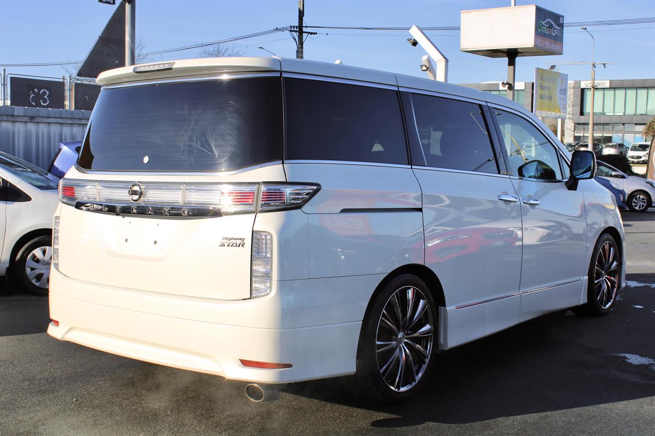 2016 Nissan Elgrand