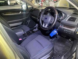 2015 Subaru Outback - Thumbnail