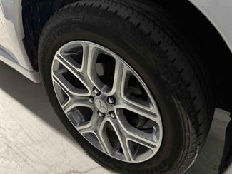 2015 Mitsubishi Outlander - Thumbnail