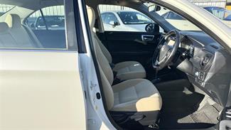 2015 Toyota Corolla - Thumbnail