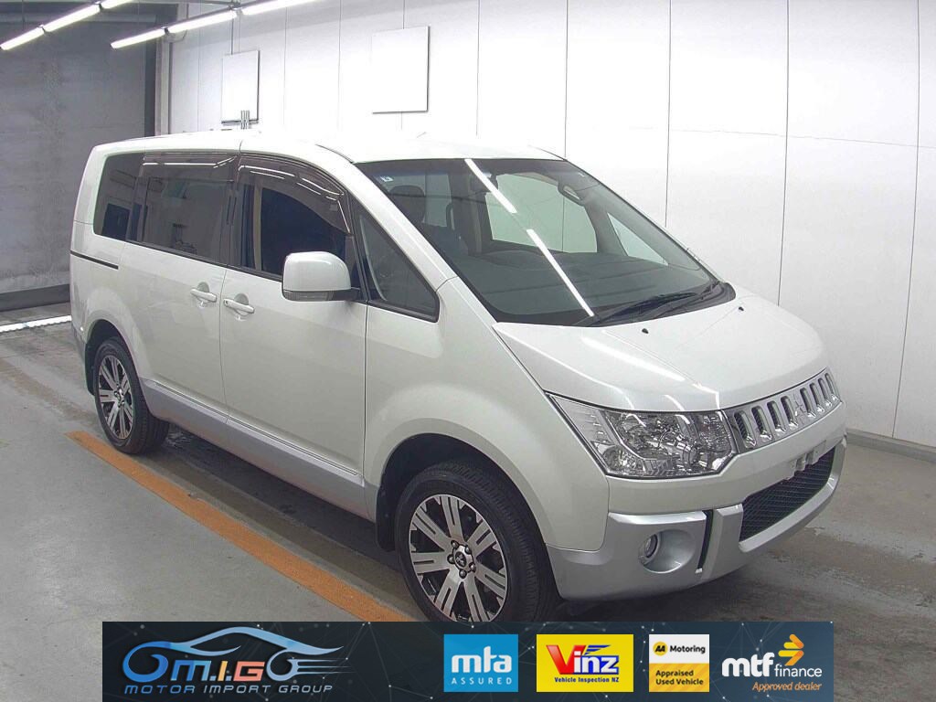 2013 Mitsubishi DELICA