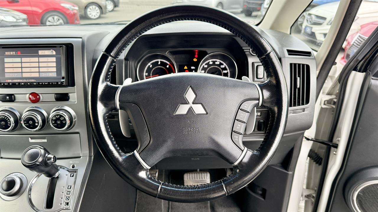 2013 Mitsubishi DELICA