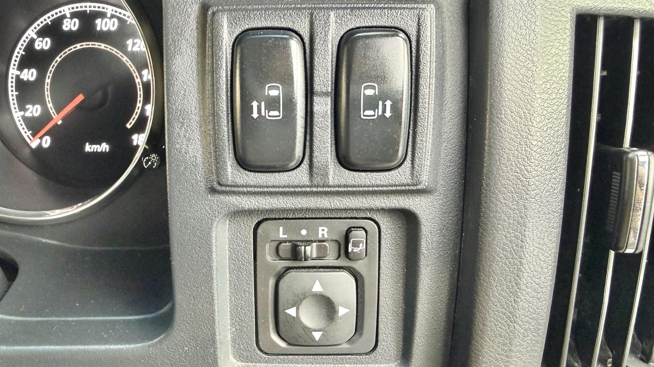 2013 Mitsubishi DELICA