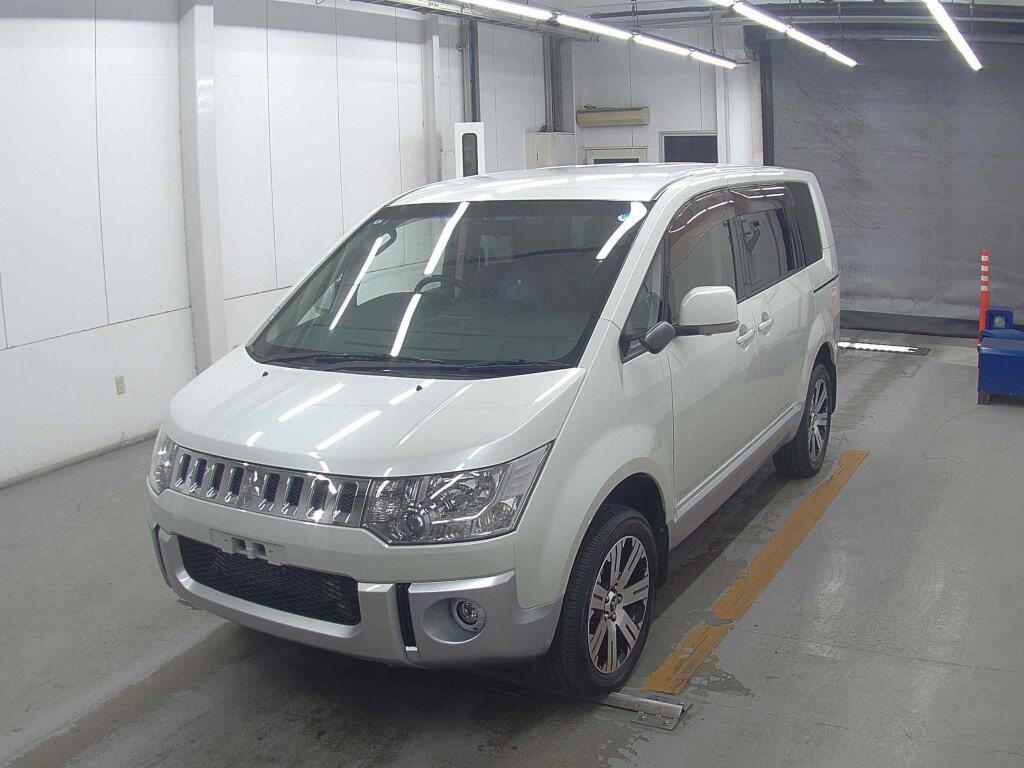 2013 Mitsubishi DELICA