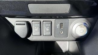 2017 Nissan Leaf - Thumbnail