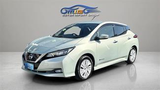 2017 Nissan Leaf - Thumbnail