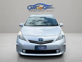 2012 Toyota Prius - Thumbnail