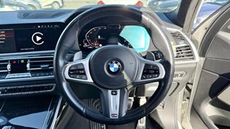 2020 BMW X7 - Thumbnail
