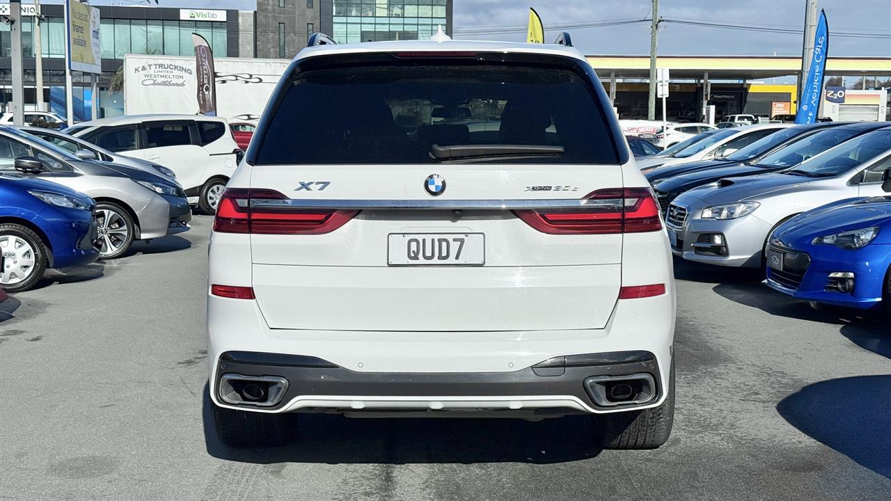 2020 BMW X7