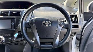 2014 Toyota Prius - Thumbnail