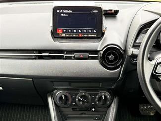 2021 Mazda 2 - Thumbnail