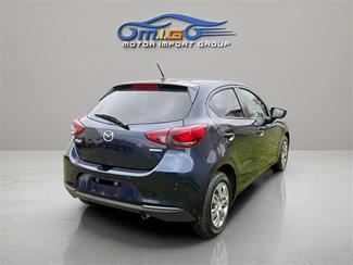 2021 Mazda 2 - Thumbnail