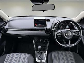 2021 Mazda 2 - Thumbnail