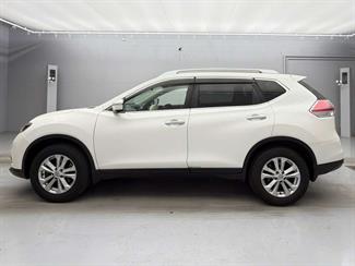 2016 Nissan XTRAIL - Thumbnail