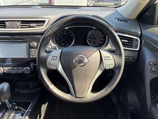 2016 Nissan X-Trail - Thumbnail