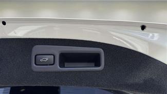 2014 Toyota Harrier - Thumbnail