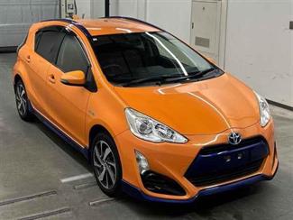 2015 Toyota Aqua - Thumbnail