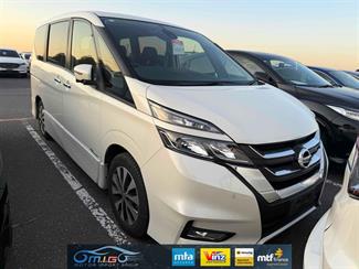 2017 Nissan Serena - Thumbnail