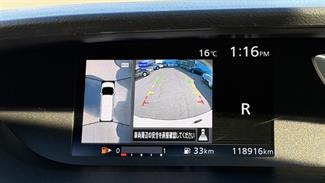 2017 Nissan Serena - Thumbnail