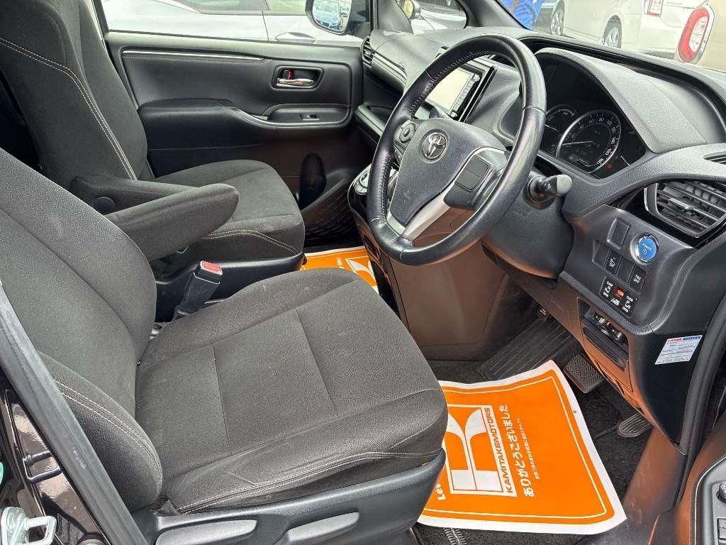 2015 Toyota ESQUIRE