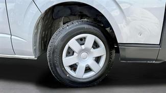 2020 Toyota REGIUS - Thumbnail