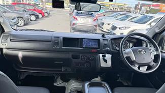 2021 Toyota Hiace - Thumbnail