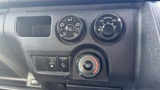 2021 Toyota Hiace - Thumbnail