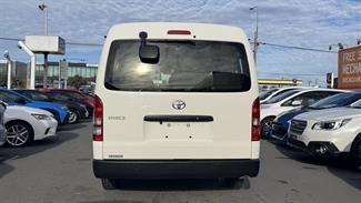 2021 Toyota Hiace - Thumbnail