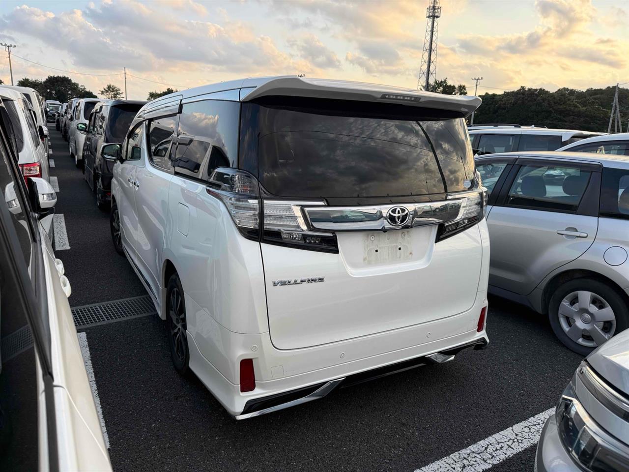 2015 Toyota Vellfire