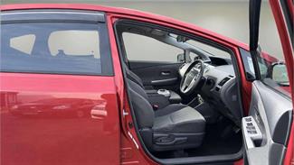 2012 Toyota Prius - Thumbnail