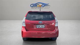 2012 Toyota Prius - Thumbnail