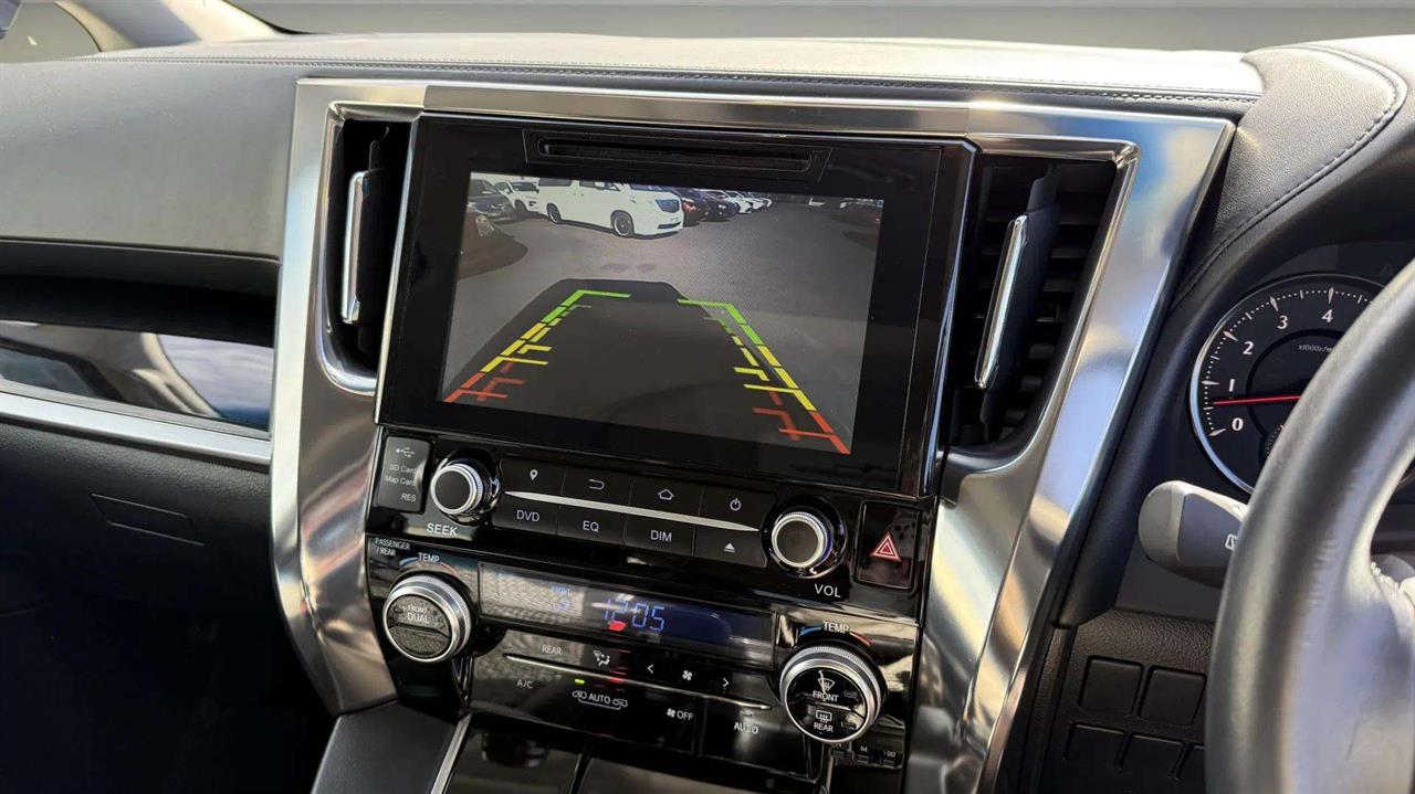 2015 Toyota Alphard