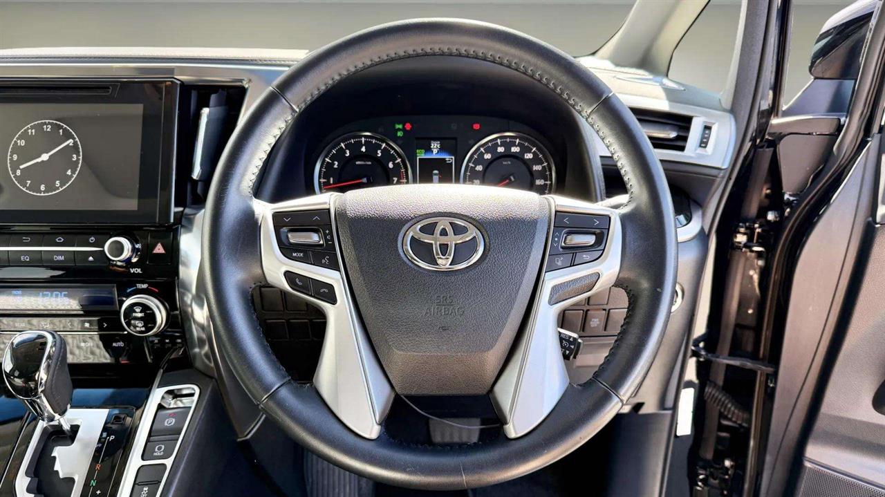 2015 Toyota Alphard