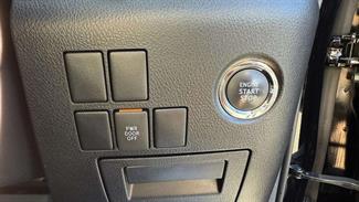 2015 Toyota Alphard - Thumbnail